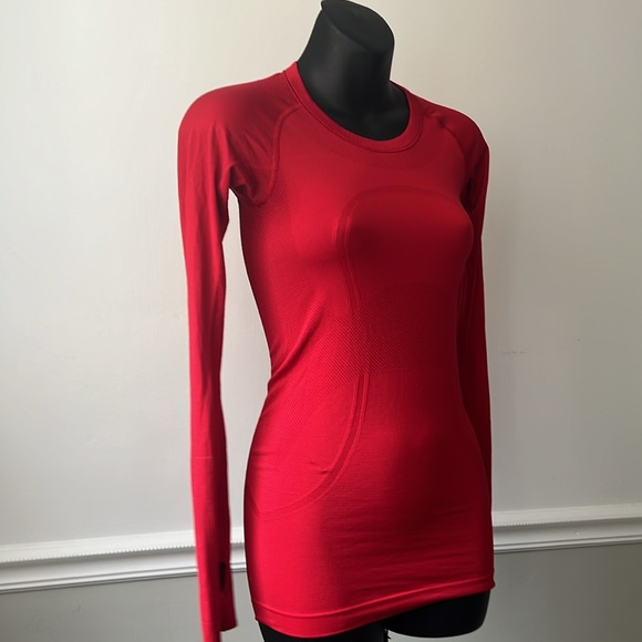 #112. Lululemon Swiftly Tech Long Sleeve 2.0 - Picture 8 of 15